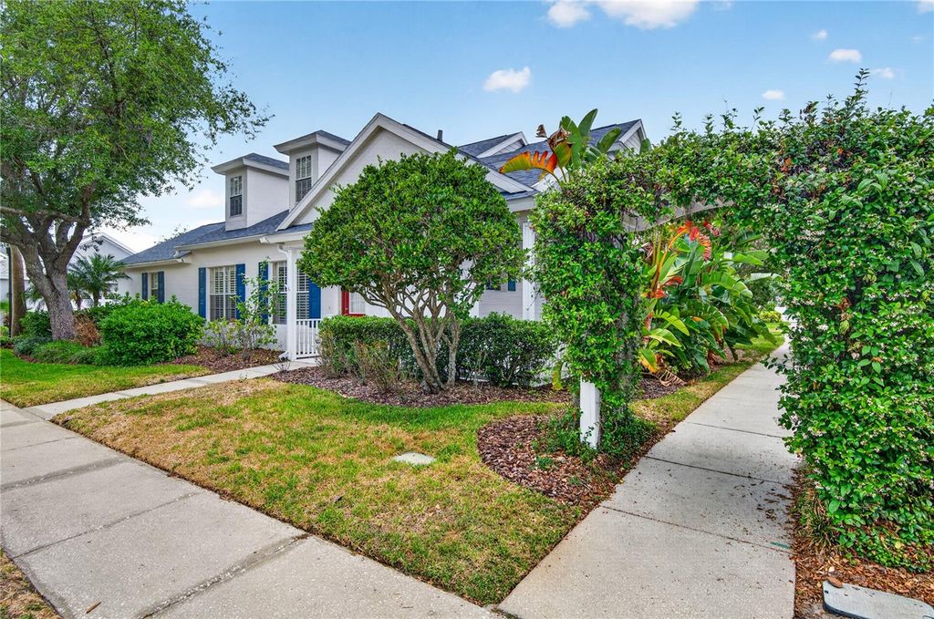 Image 3 of property listing at 10801 SPRING MOUNTAIN PLACE, Tampa, FL 33626