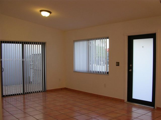 14765 SW 82nd St, Miami, FL 33193