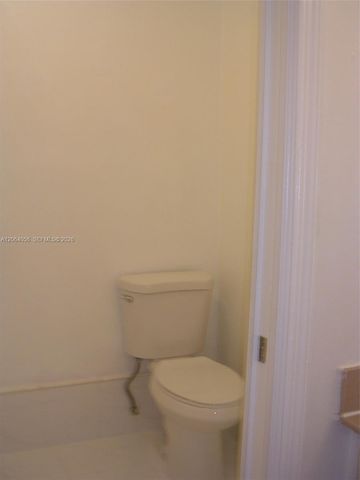 14765 SW 82nd St, Miami, FL 33193