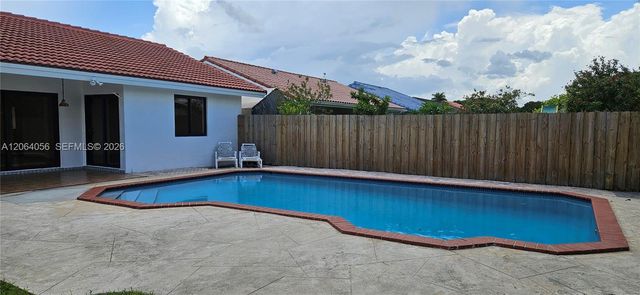 14765 SW 82nd St, Miami, FL 33193
