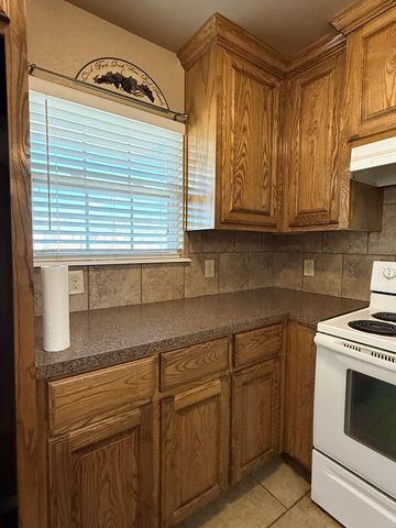 1228 Honeysuckle, Odessa, TX 79761