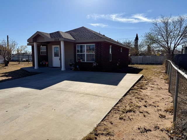 1228 Honeysuckle, Odessa, TX 79761