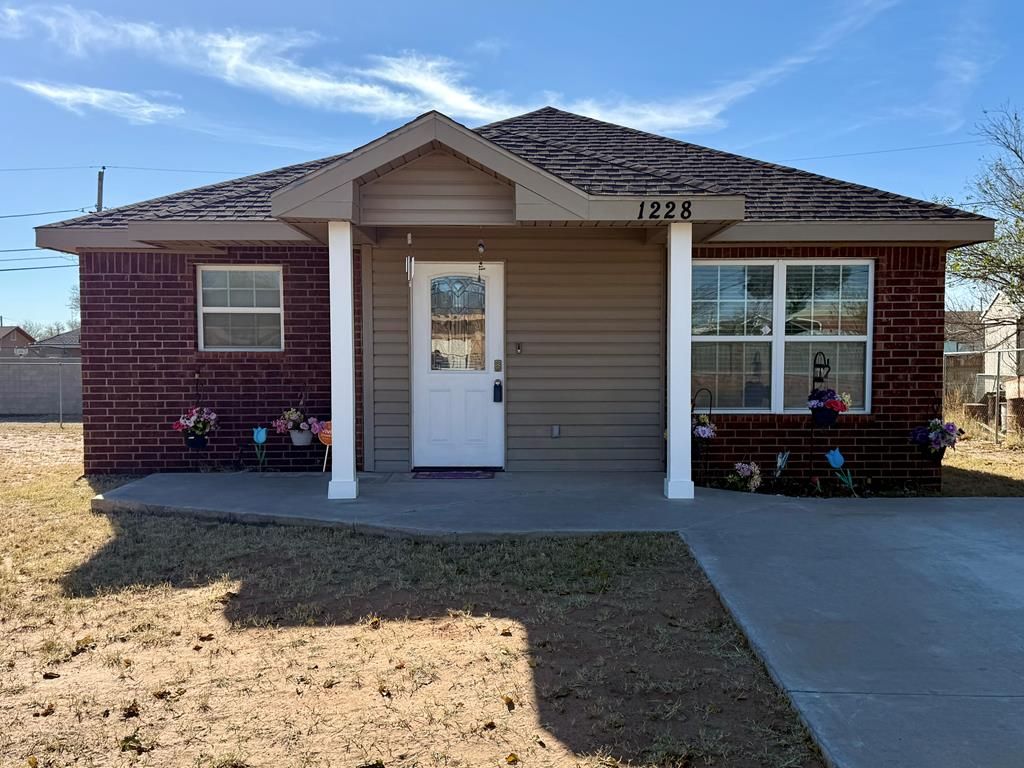 1228 Honeysuckle, Odessa, TX 79761