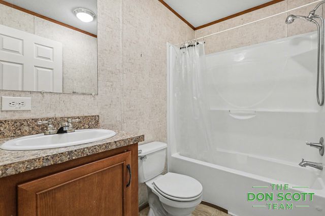 6913 Sandwood Street NE, Rockford, MI 49341