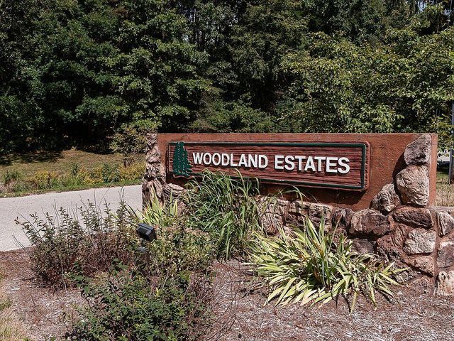 6913 Sandwood Street NE, Rockford, MI 49341