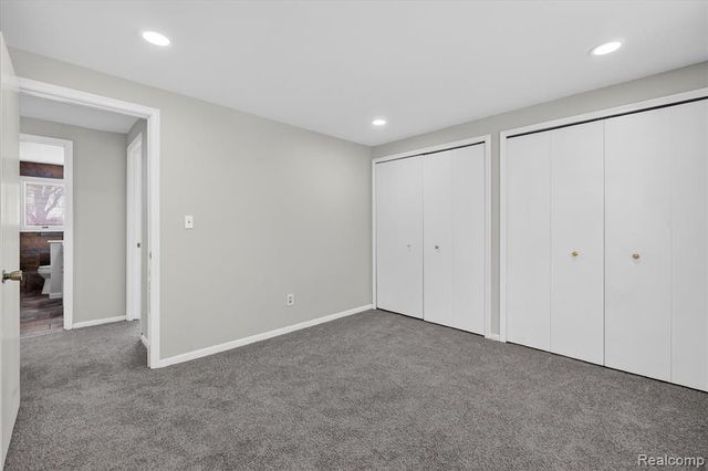 30310 Valenti Drive, Warren, MI 48088