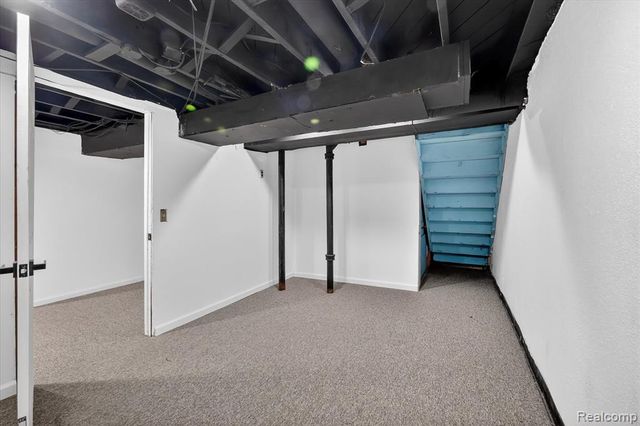 30310 Valenti Drive, Warren, MI 48088