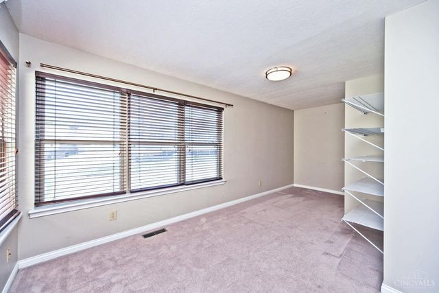 940 Weninger Circle, Cincinnati, OH 45203