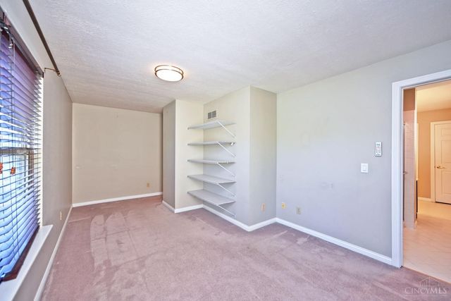 940 Weninger Circle, Cincinnati, OH 45203