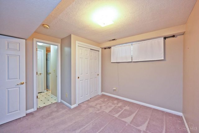 940 Weninger Circle, Cincinnati, OH 45203