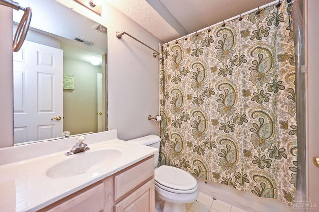 940 Weninger Circle, Cincinnati, OH 45203