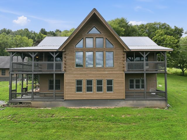 16 Eckert Ln, Pleasant Shade, TN 37145
