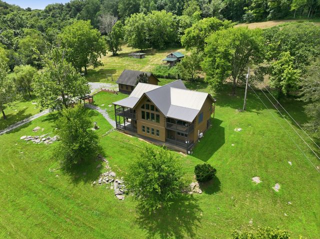 16 Eckert Ln, Pleasant Shade, TN 37145