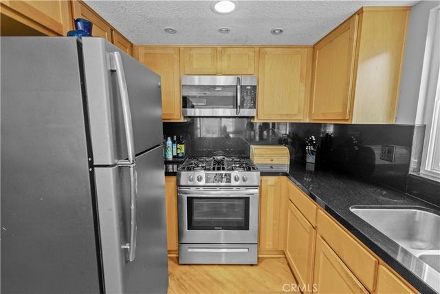 706 Oceanhill, Huntington Beach, CA 92648