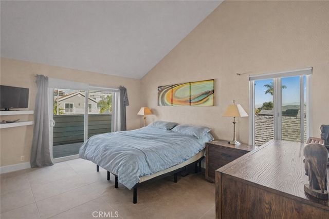 706 Oceanhill, Huntington Beach, CA 92648