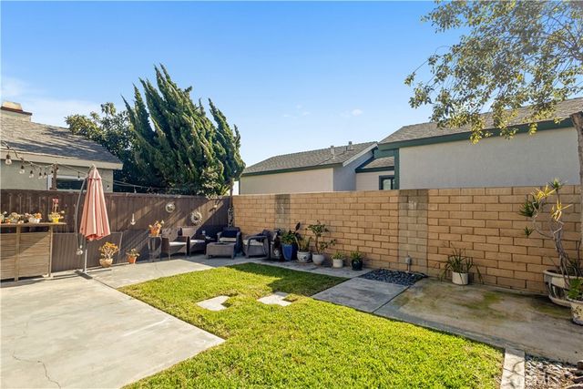 706 Oceanhill, Huntington Beach, CA 92648