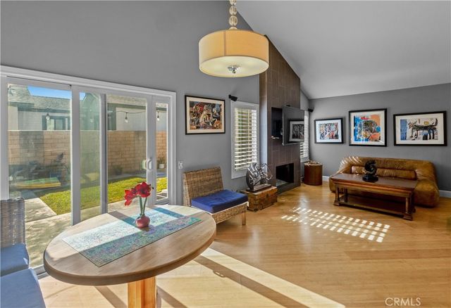 706 Oceanhill, Huntington Beach, CA 92648