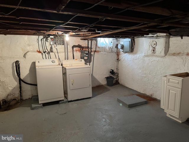 137 SIGEL ST, Philadelphia, PA 19148