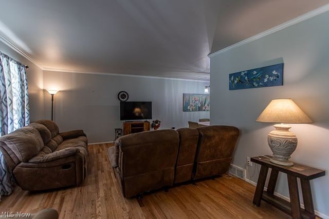 8523 Sleepy Hollow Drive NE, Warren, OH 44484