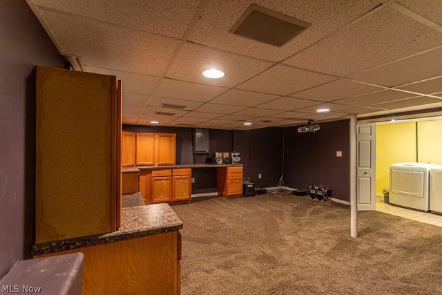 8523 Sleepy Hollow Drive NE, Warren, OH 44484
