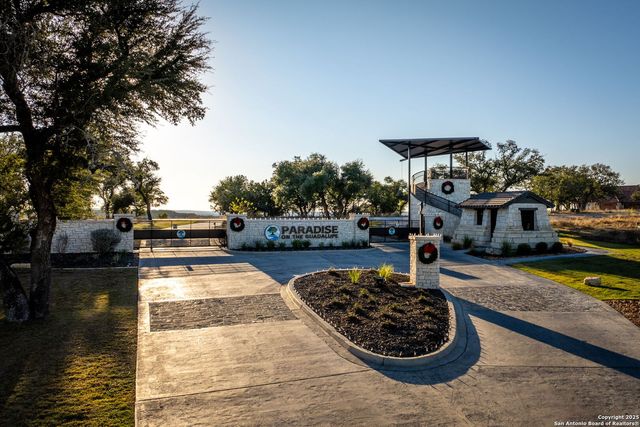 911 Enchanted, Canyon Lake, TX 78133