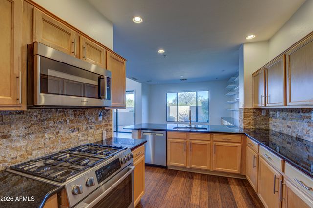 19550 N GRAYHAWK Drive 1017, Scottsdale, AZ 85255