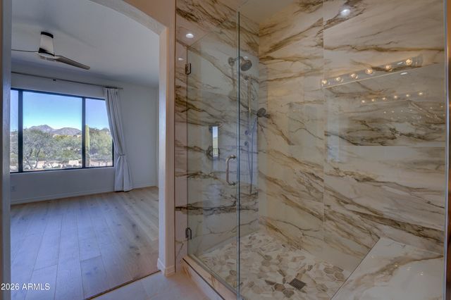 19550 N GRAYHAWK Drive 1017, Scottsdale, AZ 85255