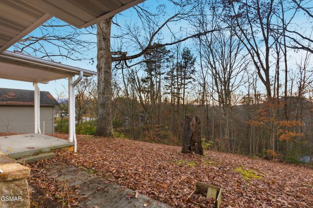 1024 Tramel Road, Sevierville, TN 37862