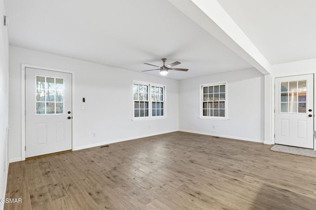 1024 Tramel Road, Sevierville, TN 37862