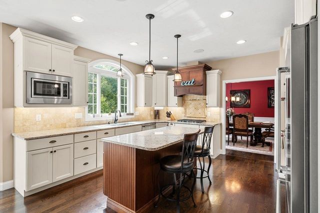 24 Nathan Road, Windham, NH 03087