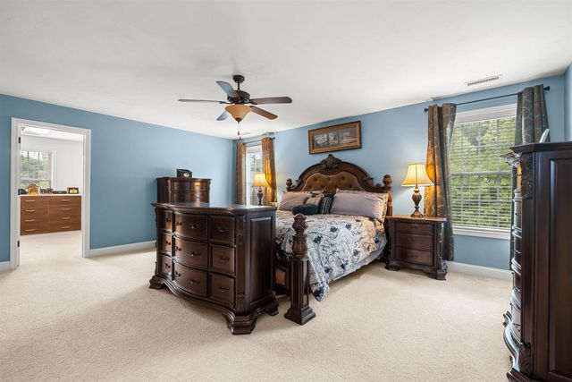 24 Nathan Road, Windham, NH 03087