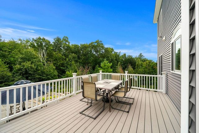 24 Nathan Road, Windham, NH 03087
