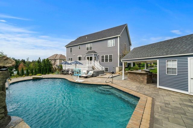24 Nathan Road, Windham, NH 03087