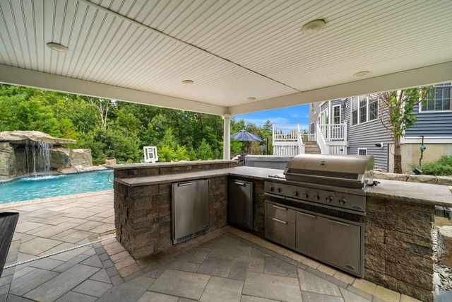 24 Nathan Road, Windham, NH 03087
