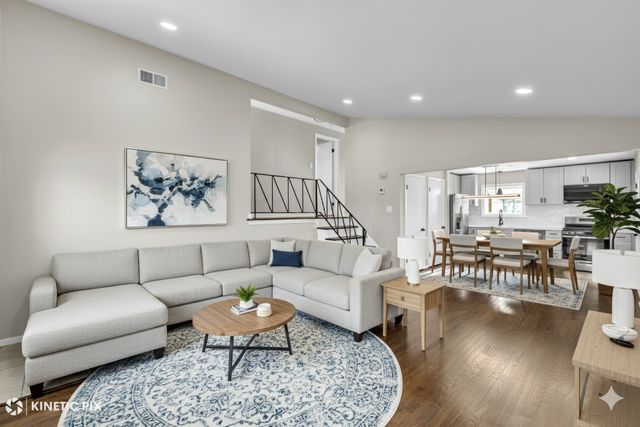 11011 W Roosevelt Road, Westchester, IL 60154