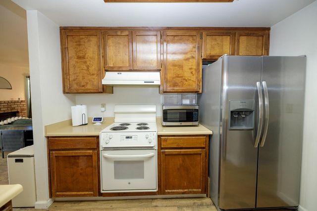 3609 Thomas More Way, Modesto, CA 95356