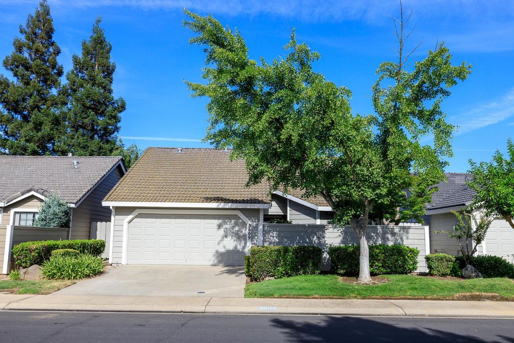 3609 Thomas More Way, Modesto, CA 95356