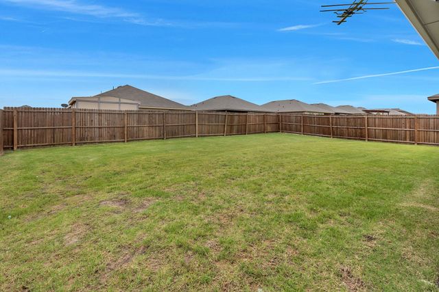 516 Windrow Drive, Royse City, TX 75189