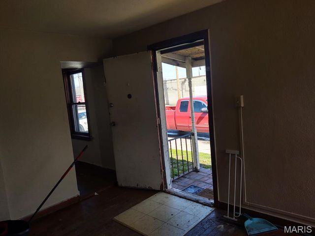 213 N Van Buren Street, New Athens, IL 62264