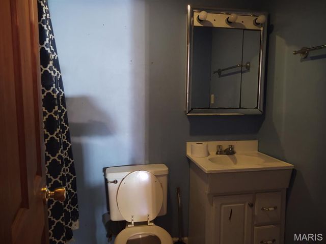 213 N Van Buren Street, New Athens, IL 62264