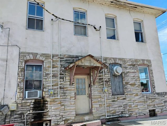 213 N Van Buren Street, New Athens, IL 62264