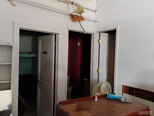 213 N Van Buren Street, New Athens, IL 62264