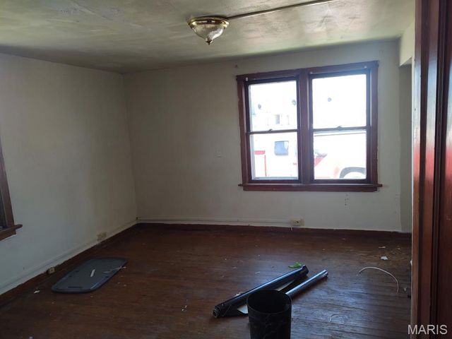 213 N Van Buren Street, New Athens, IL 62264