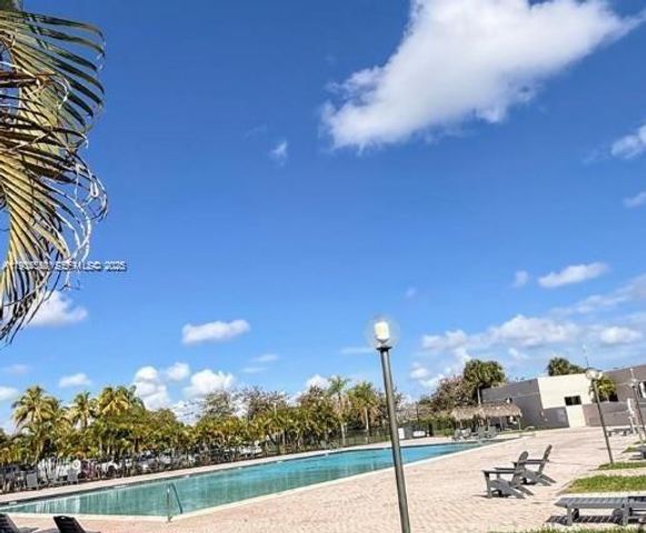 8760 SW 133rd Ave Rd 412, Miami, FL 33183