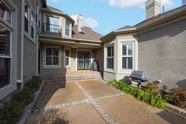 2445 EAGLERIDGE LN, Memphis, TN 38016