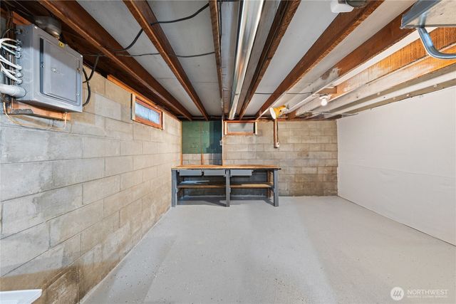 1411 5th Street, Anacortes, WA 98221