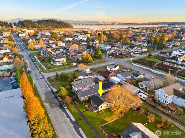 1411 5th Street, Anacortes, WA 98221