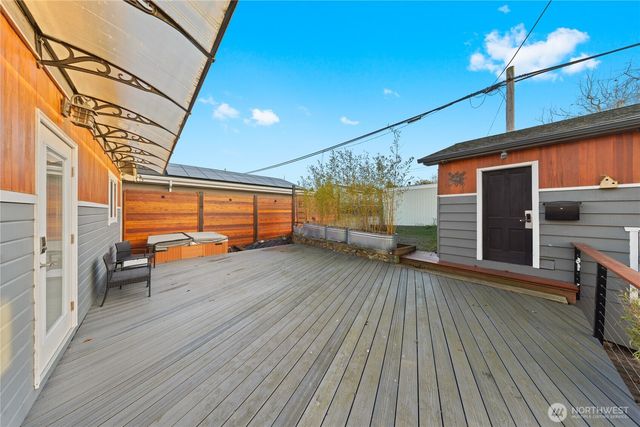 1411 5th Street, Anacortes, WA 98221