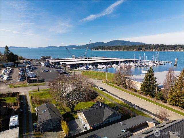 1411 5th Street, Anacortes, WA 98221