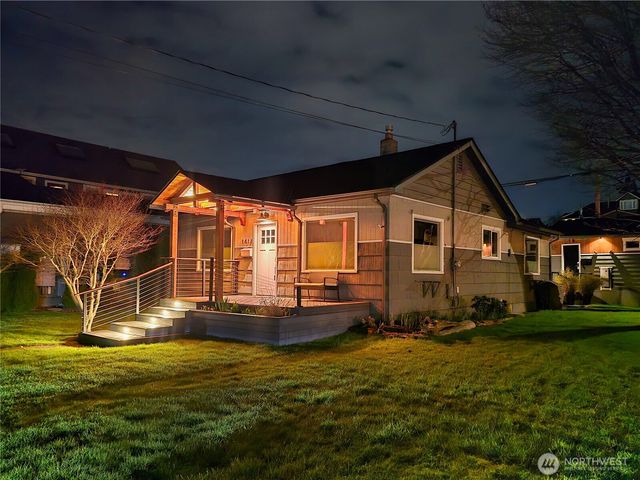 1411 5th Street, Anacortes, WA 98221